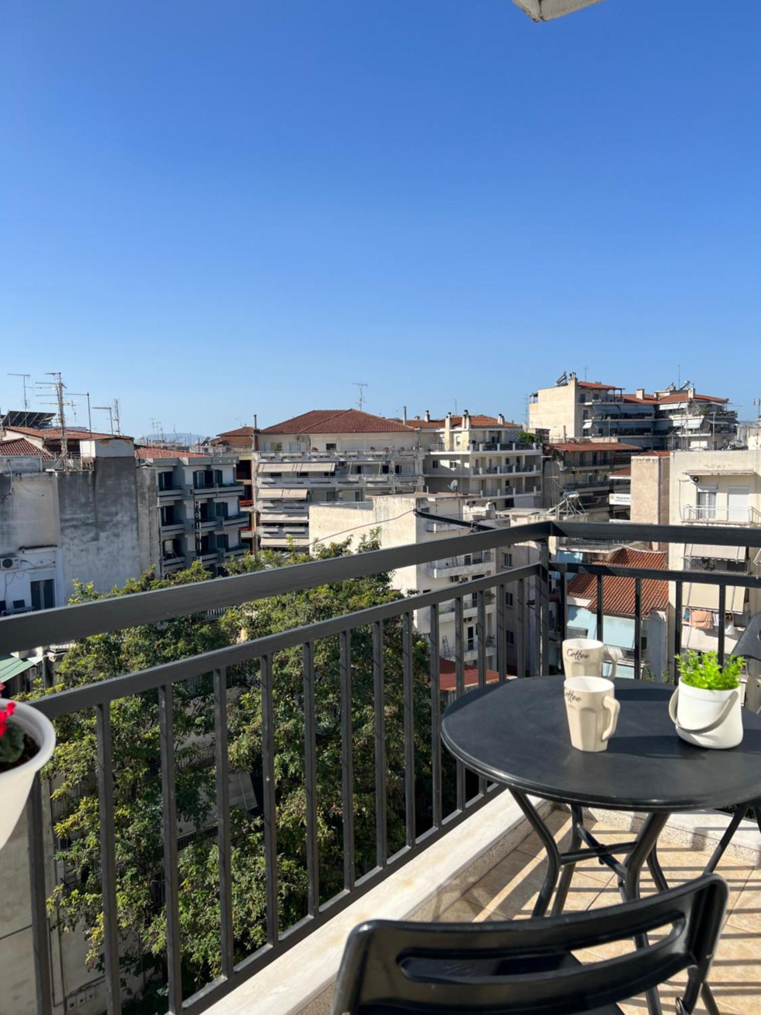 לריסה Rooftop Apartment מראה חיצוני תמונה